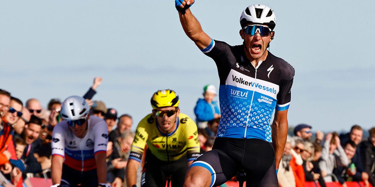 Wielertransfers - Picnic PostNL slaat dubbelslag met Nederlandse najaarsverrassingen