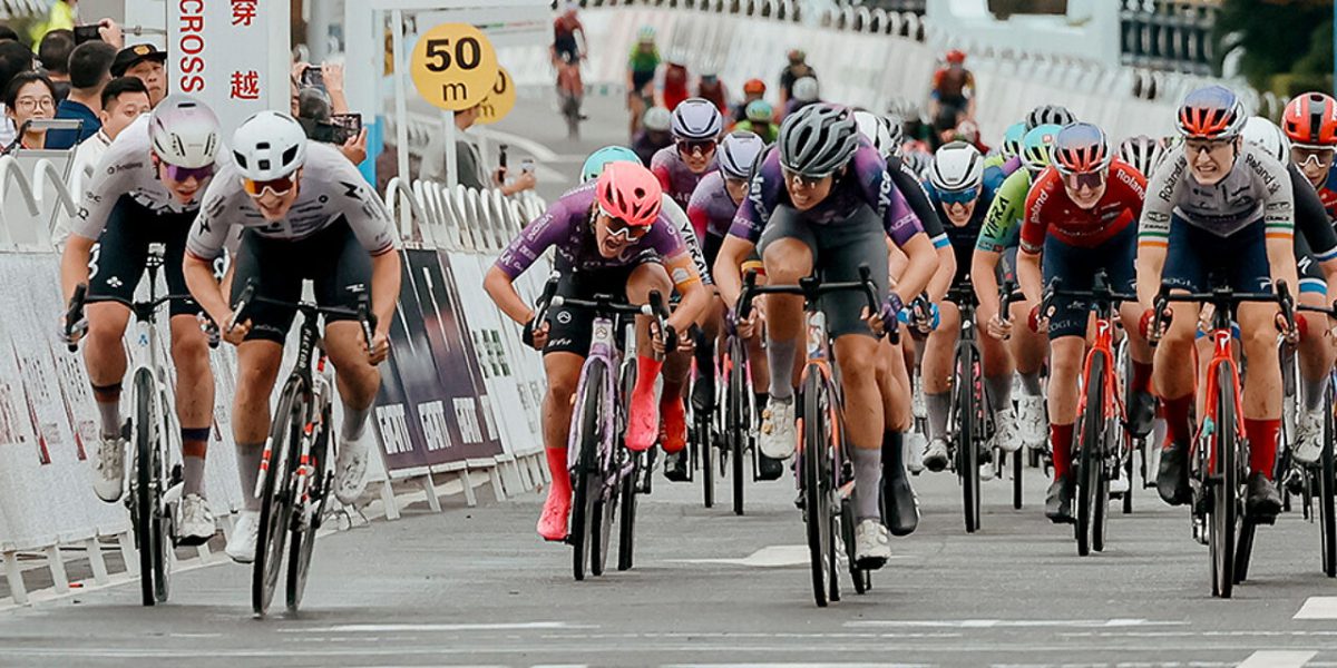 Sofie van Rooijen slaat dubbelslag in tweede etappe van Ronde van Chongming Island