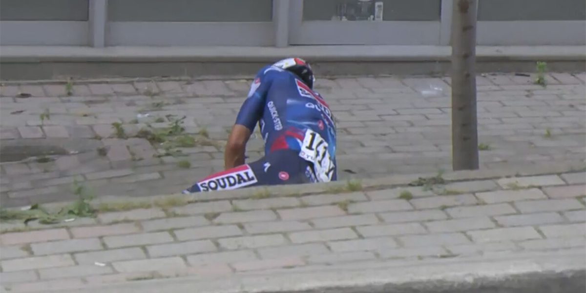VIDEO - Mikel Landa vliegt uit gevaarlijke (en slecht aangegeven) bocht: Giro nu al voorbij, wat met de Tour?