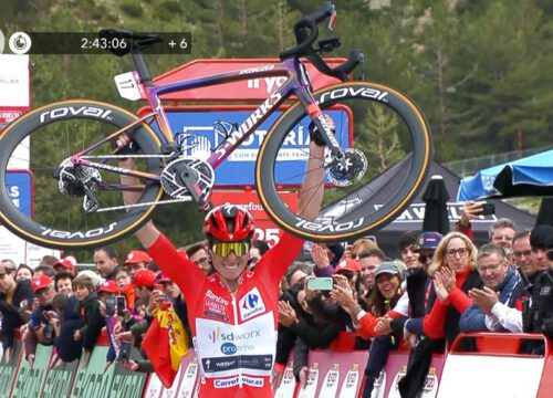 Vollering overtuigt in laatste etappe en grijpt eindzege Vuelta