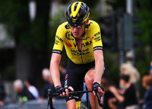 Gesink verlaat Giro met handbreuk na valpartij in eerste etappe
