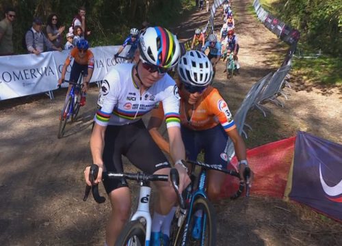 IJskoude Van Empel voltooit EK-hattrick in zomers Pontevedra, volledig oranje podium