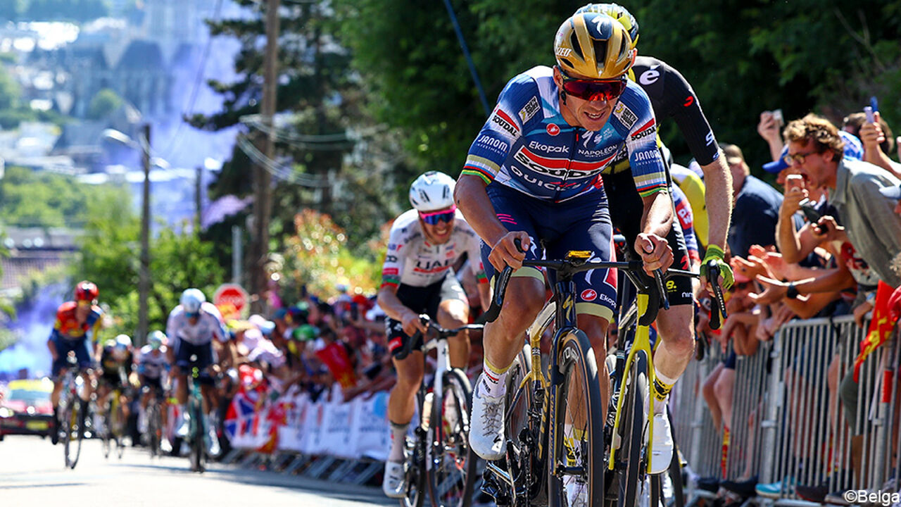 Remco Evenepoel eindigt in elitegroep, maar kijkt nu al uit naar tijdrit morgen: "Heb de benen om te winnen"