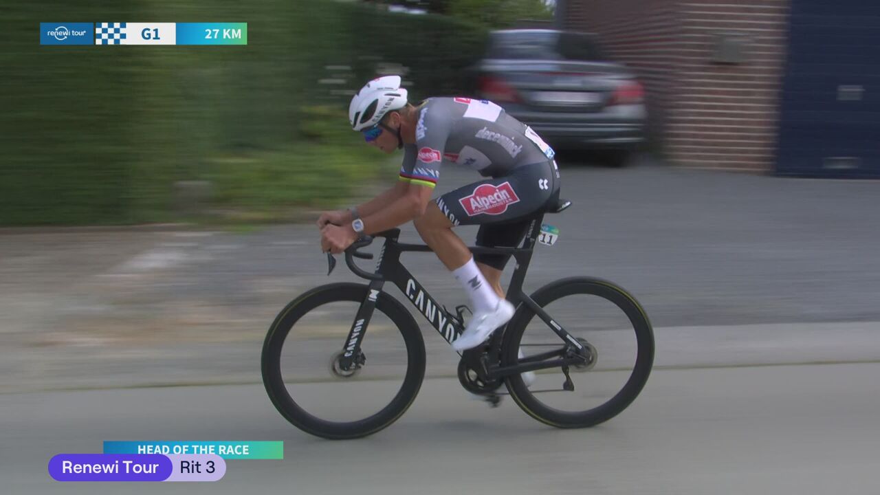 VIDEO - Van der Poel verslaat De Lie na zwaar sprintduel in Renewi Tour