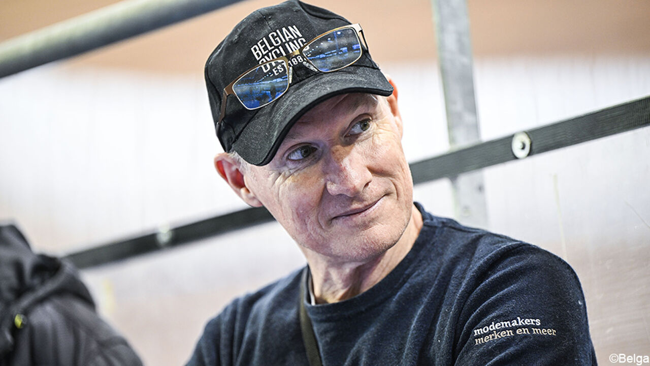 Bondscoach Tim Carswell is optimistisch voor WK baanwielrennen: “Zullen hier en daar wel wat medailles rapen” Bondscoach Tim Carswell is optimistisch voor WK baanwielrennen: "Zullen hier en daar wel wat medailles rapen"