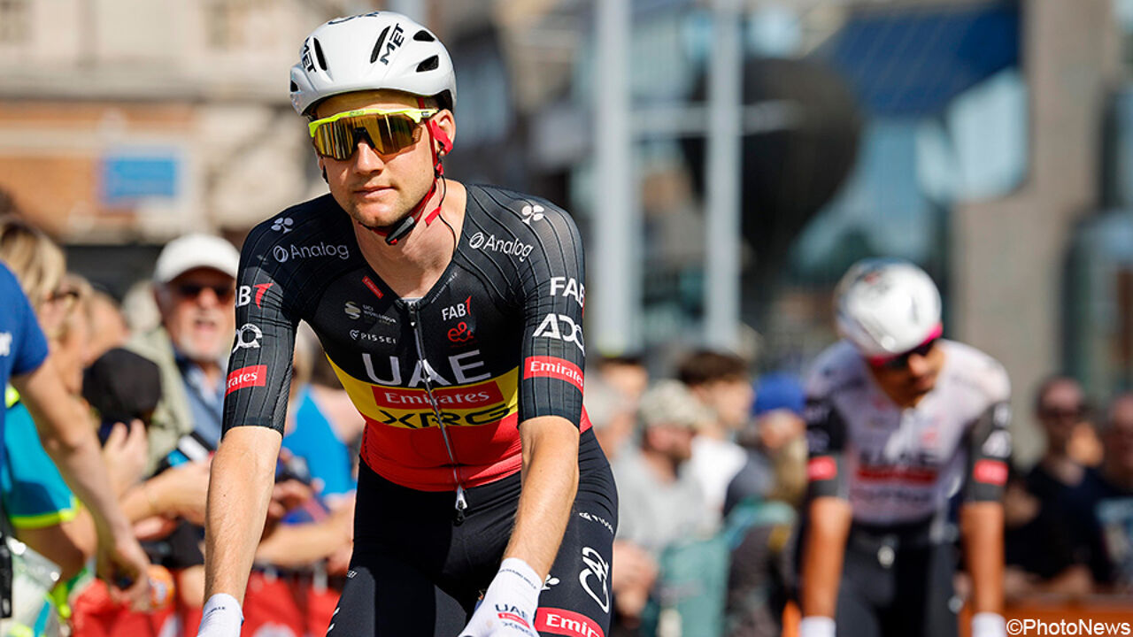 Na een topseizoen: Tim Wellens verlengt zijn contract bij UAE Team Emirates Na een topseizoen: Tim Wellens verlengt zijn contract bij UAE Team Emirates
