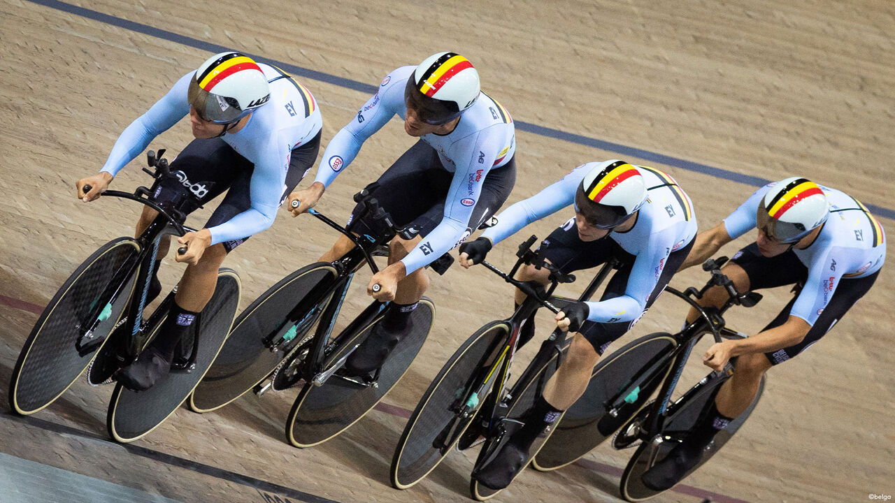 “Ploegenachtervolging is meest maakbare medaille”: Renaat Schotte ziet goudpotentieel in oproep van De Vylder "Ploegenachtervolging is meest maakbare medaille": Renaat Schotte ziet goudpotentieel in oproep van De Vylder