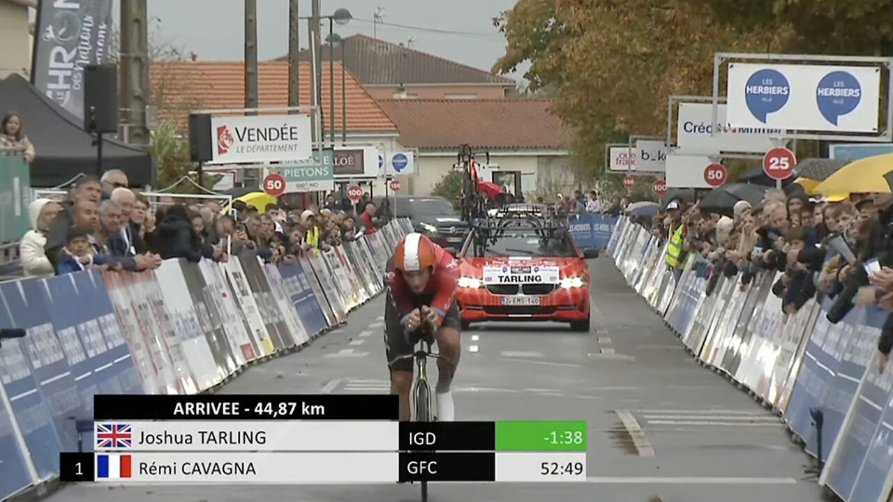 Joshua Tarling wint de Chrono des Nations, Ellen van Dijk zet met winst nu echt een punt achter haar carrière