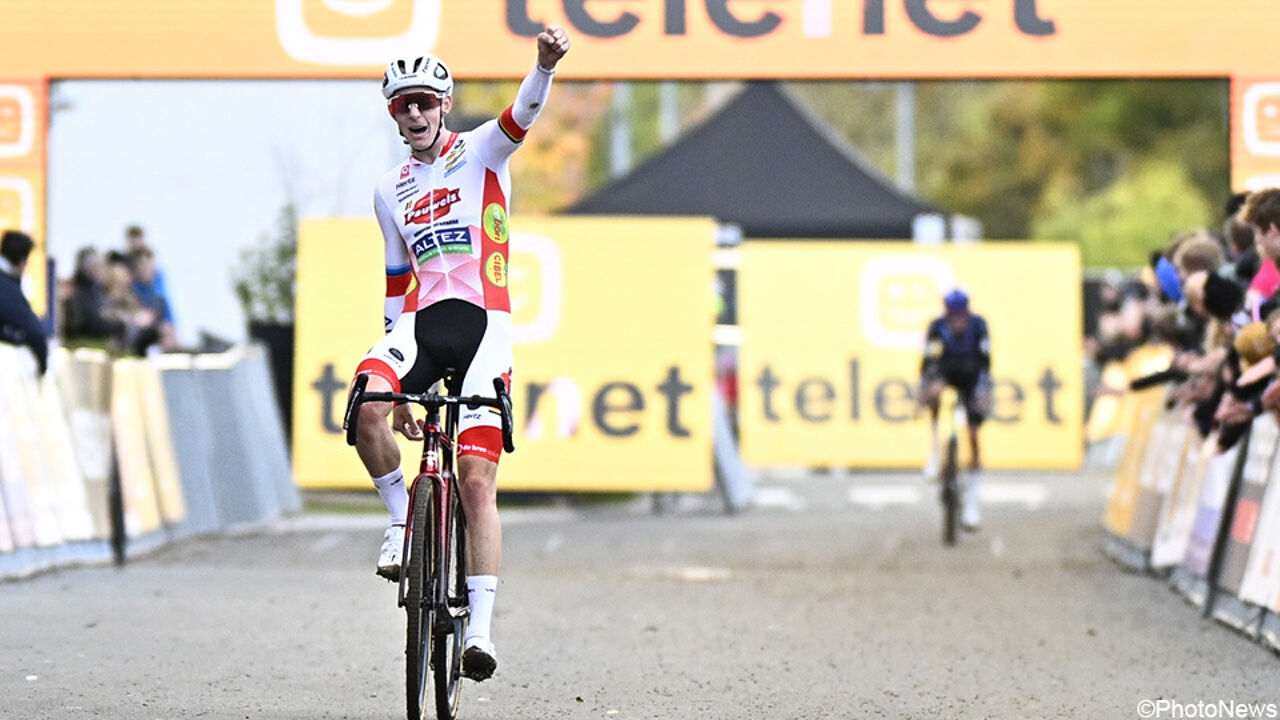2 op 2 in de Superprestige: Michael Vanthourenhout wint ook in Overijse na mooi duel met Pim Ronhaar 2 op 2 in de Superprestige: Michael Vanthourenhout wint ook in Overijse na mooi duel met Pim Ronhaar